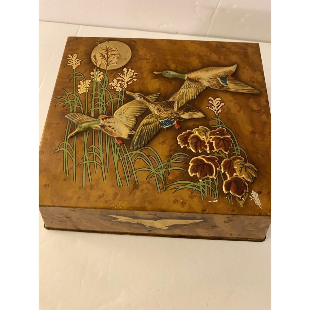 Flying Ducks Vintage Metal Tin Keepsake Jewelry Trinket Box Made in England